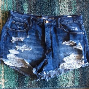 American Eagle 🦅 High wasted jean shorts